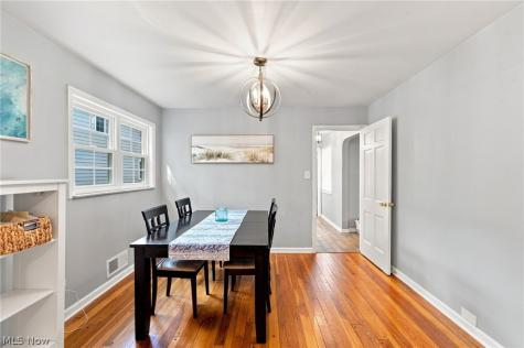 26737 Lake Road Bay Village OH 44140