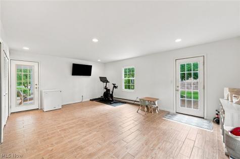 26737 Lake Road Bay Village OH 44140