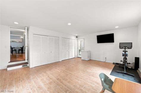26737 Lake Road Bay Village OH 44140