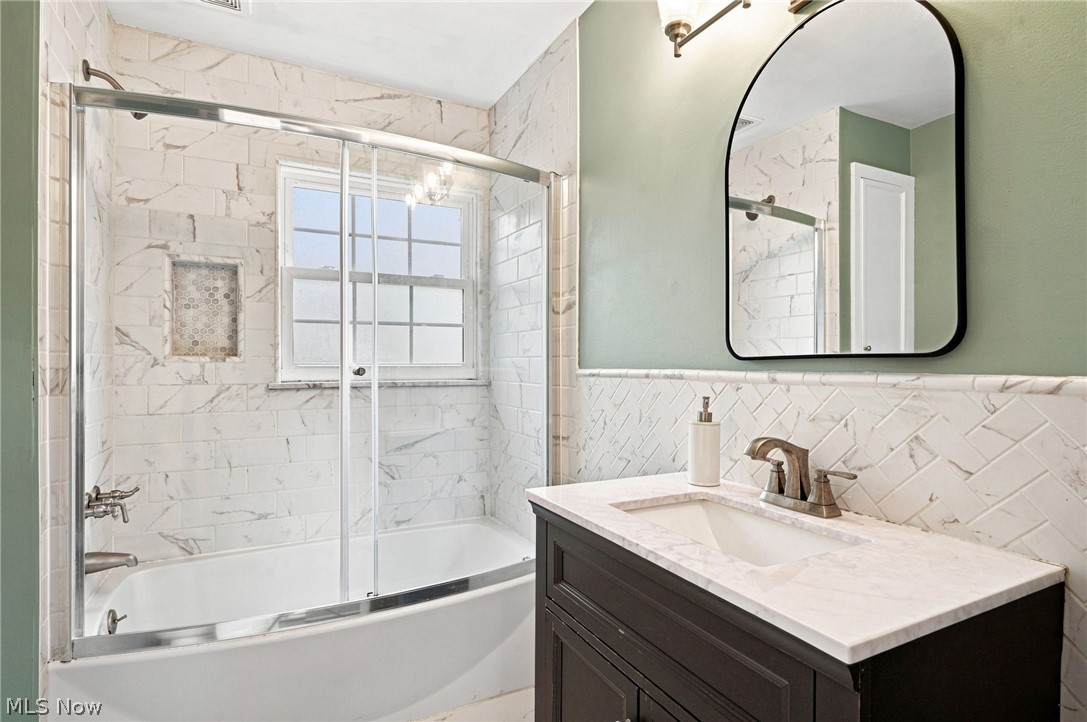 26737 Lake Road Bay Village OH 44140