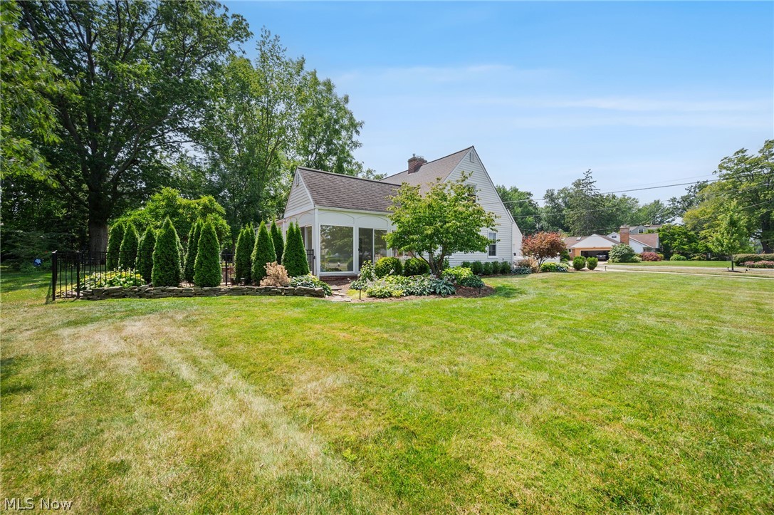 26737 Lake Road Bay Village OH 44140