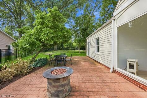 26737 Lake Road Bay Village OH 44140