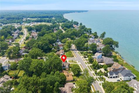 26737 Lake Road Bay Village OH 44140