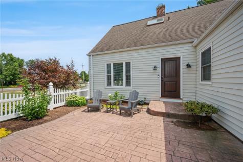 26737 Lake Road Bay Village OH 44140