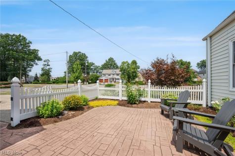 26737 Lake Road Bay Village OH 44140