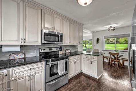 7973 Skyline Drive Broadview Heights OH 44147