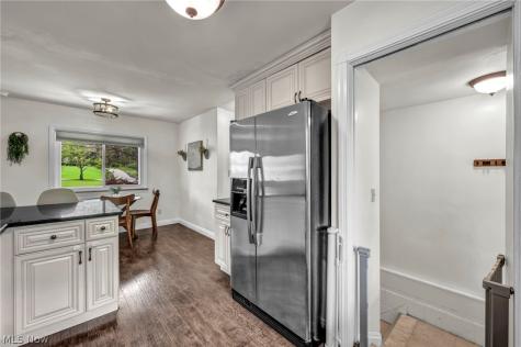 7973 Skyline Drive Broadview Heights OH 44147