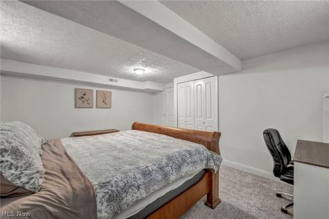 7973 Skyline Drive Broadview Heights OH 44147