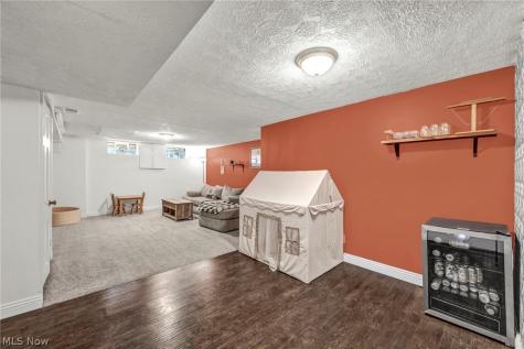 7973 Skyline Drive Broadview Heights OH 44147