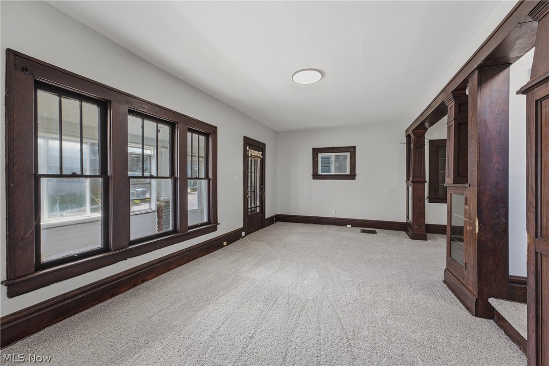 671 Russell Avenue Akron OH 44307