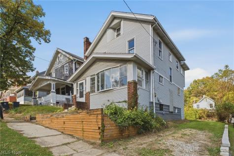 671 Russell Avenue Akron OH 44307