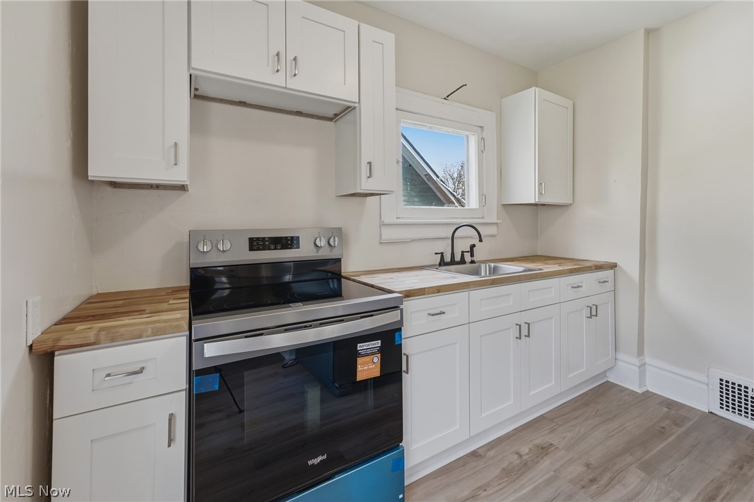 671 Russell Avenue Akron OH 44307
