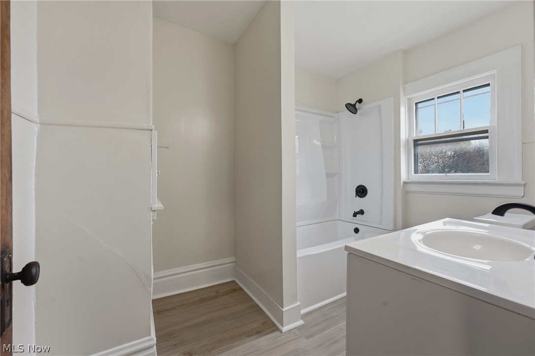 671 Russell Avenue Akron OH 44307