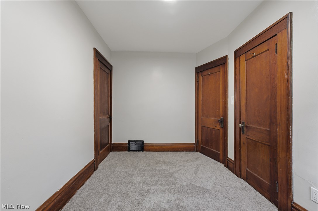 671 Russell Avenue Akron OH 44307