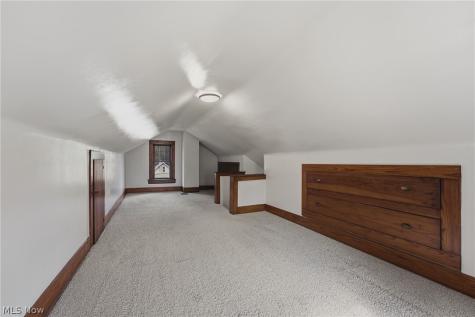 671 Russell Avenue Akron OH 44307