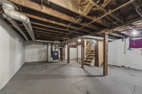671 Russell Avenue Akron OH 44307