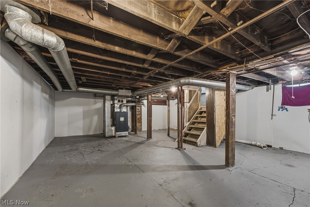 671 Russell Avenue Akron OH 44307