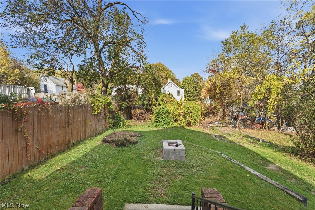 671 Russell Avenue Akron OH 44307