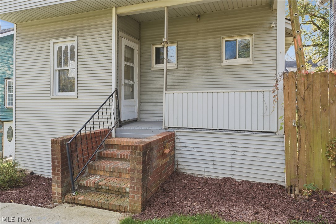 671 Russell Avenue Akron OH 44307