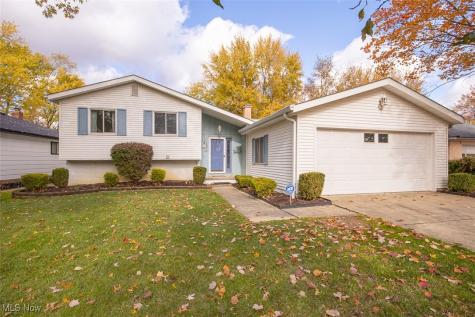 148 Meadow Circle Berea OH 44017