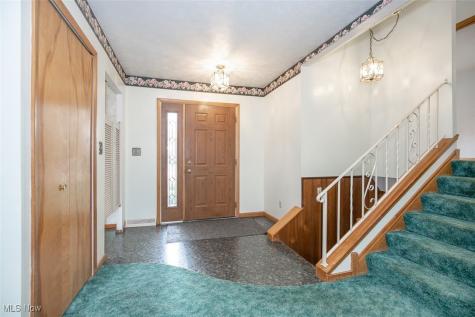 148 Meadow Circle Berea OH 44017