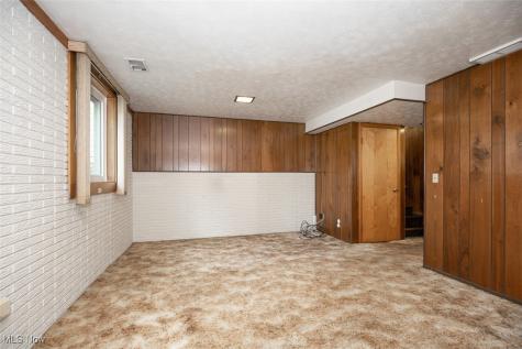 148 Meadow Circle Berea OH 44017