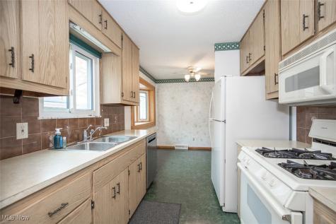 148 Meadow Circle Berea OH 44017