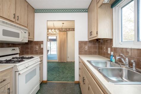 148 Meadow Circle Berea OH 44017