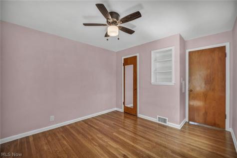 17429 Scottsdale Boulevard Shaker Heights OH 44120