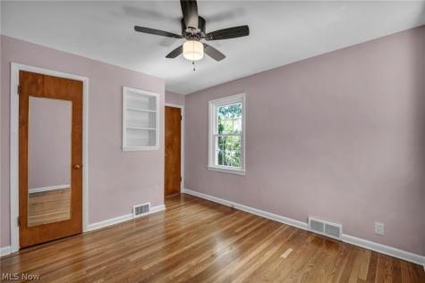 17429 Scottsdale Boulevard Shaker Heights OH 44120