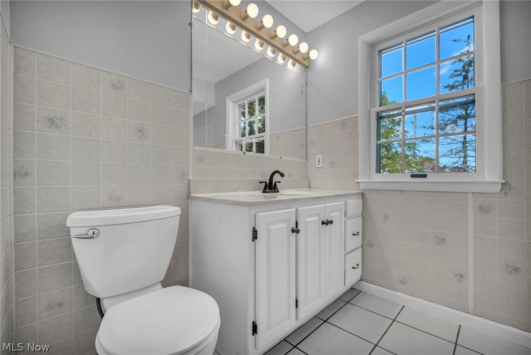 17429 Scottsdale Boulevard Shaker Heights OH 44120