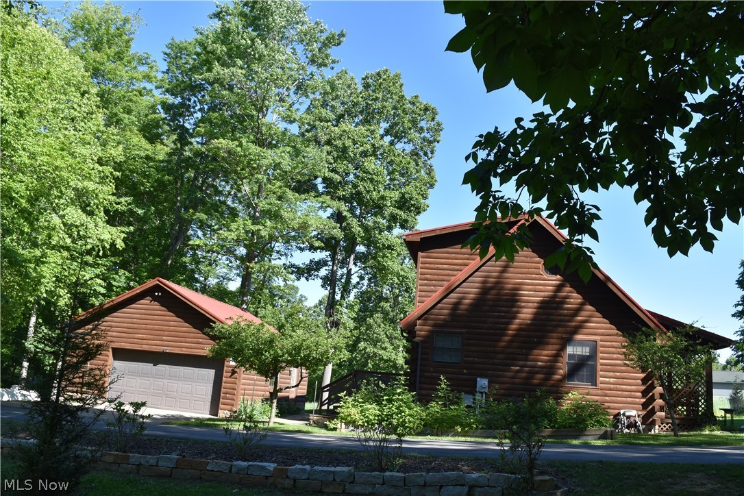 205 Stratton Lane Flushing OH 43977