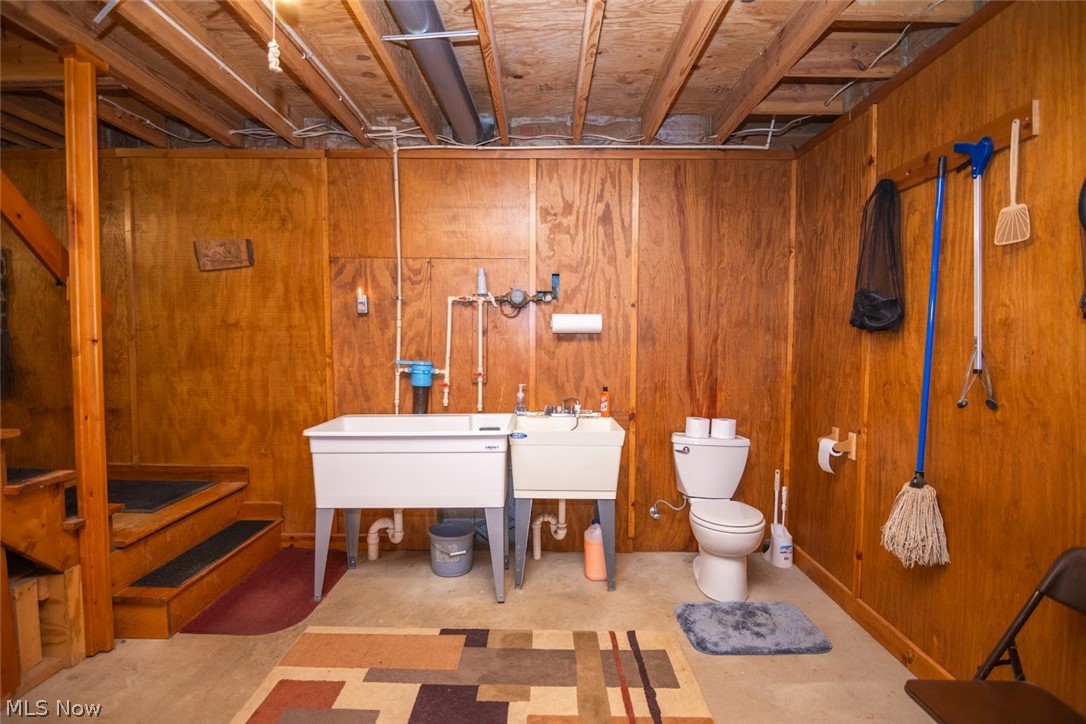 205 Stratton Lane Flushing OH 43977