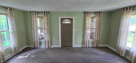 116 Pleasant Street Wellington OH 44090