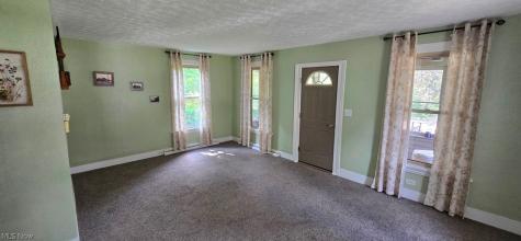 116 Pleasant Street Wellington OH 44090