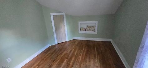 116 Pleasant Street Wellington OH 44090