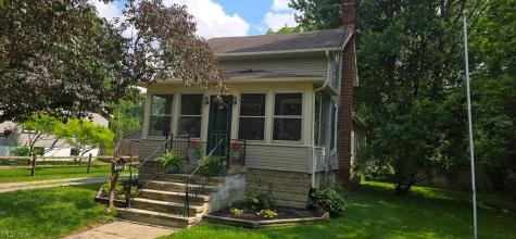 116 Pleasant Street Wellington OH 44090
