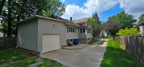 116 Pleasant Street Wellington OH 44090