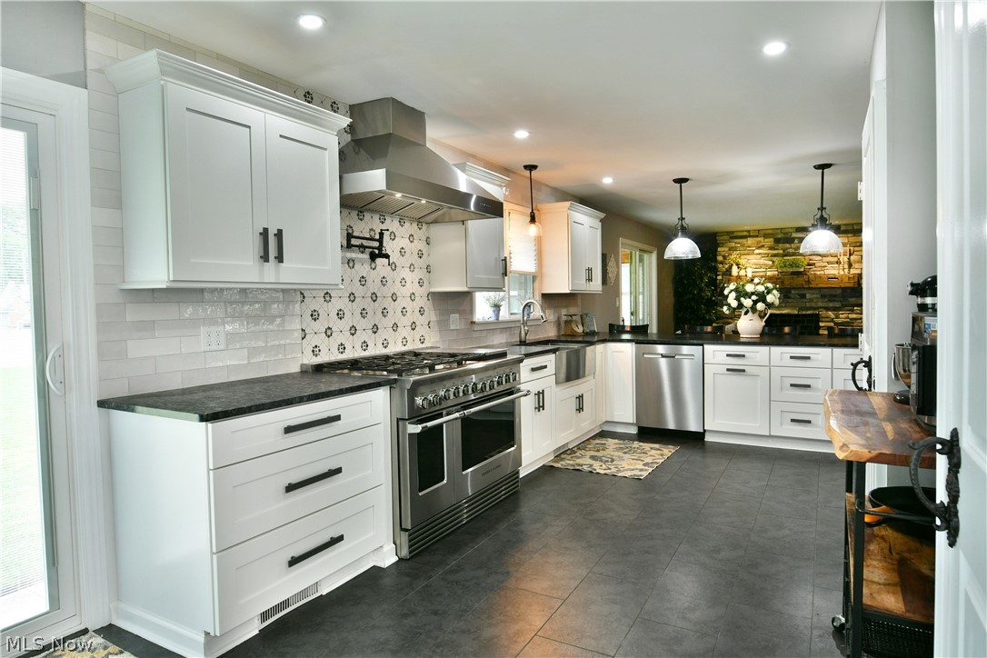 2387 Country Lane Poland OH 44514