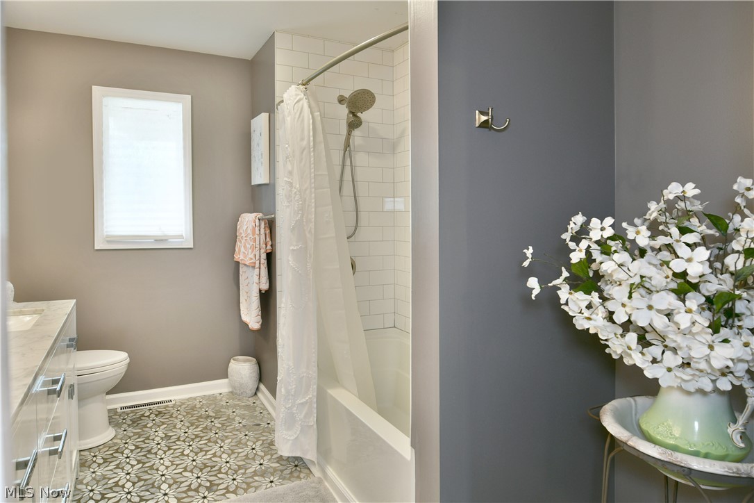 2387 Country Lane Poland OH 44514