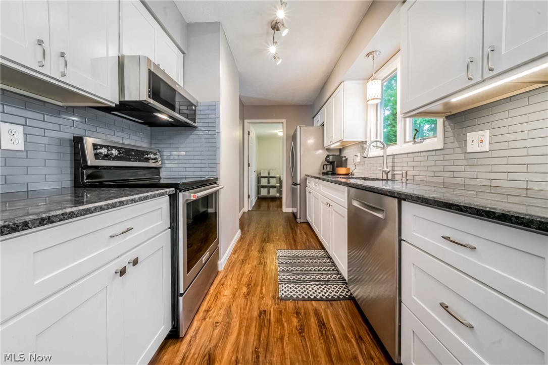 427 Armour Road Avon Lake OH 44012