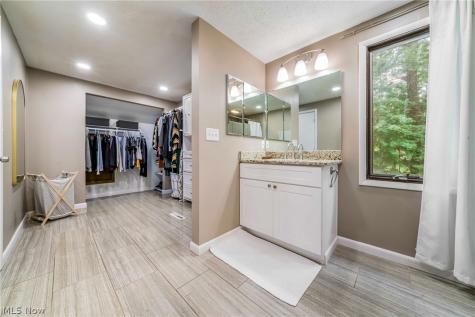 427 Armour Road Avon Lake OH 44012