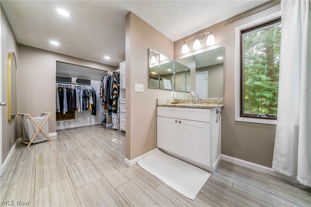 427 Armour Road Avon Lake OH 44012