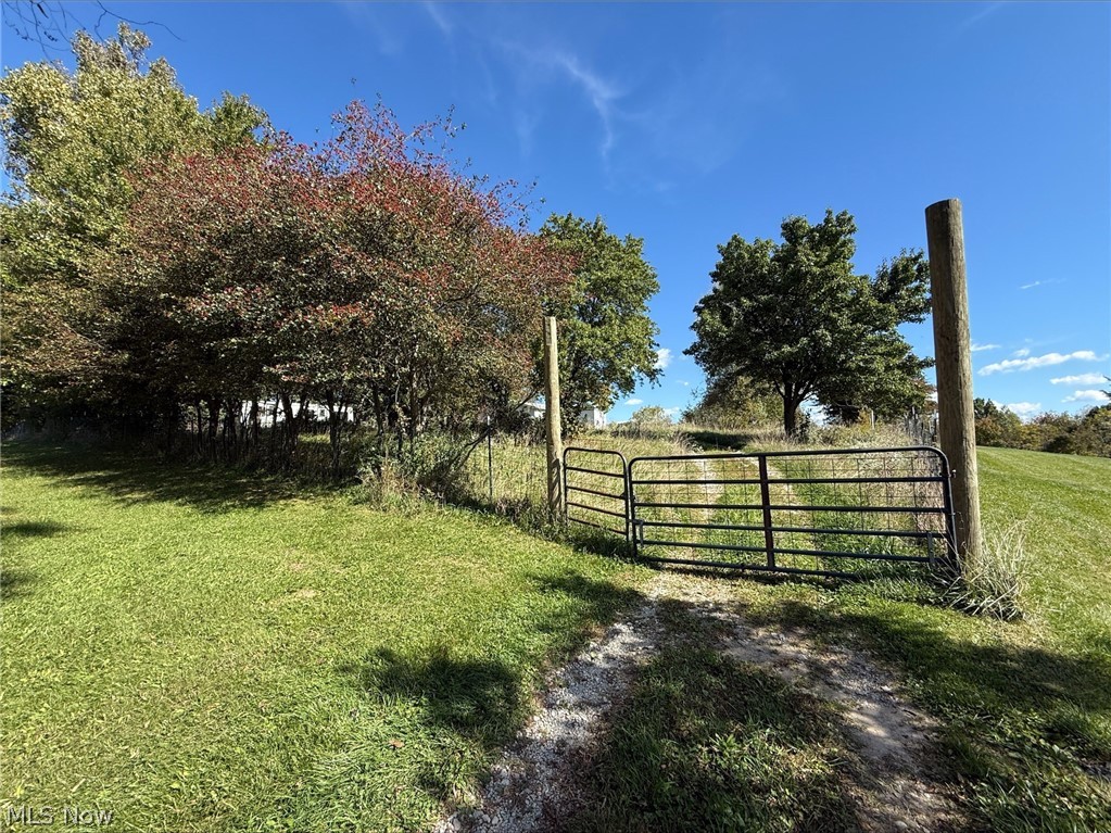 5977 Dalton Fox Lake Road North Lawrence OH 44666