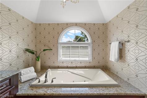 10187 Versailles Drive Strongsville OH 44136