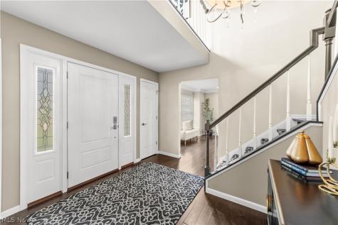 10187 Versailles Drive Strongsville OH 44136