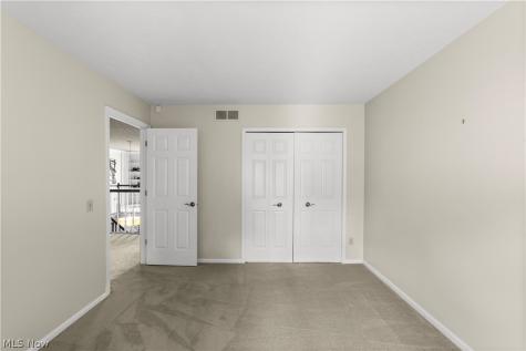 10187 Versailles Drive Strongsville OH 44136