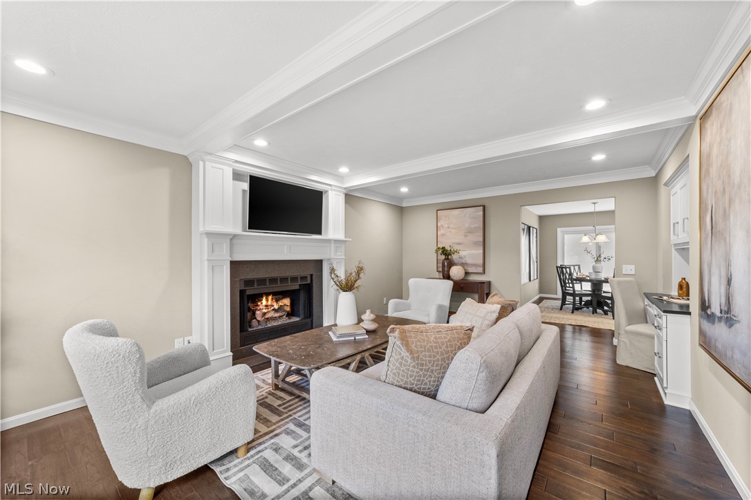 10187 Versailles Drive Strongsville OH 44136