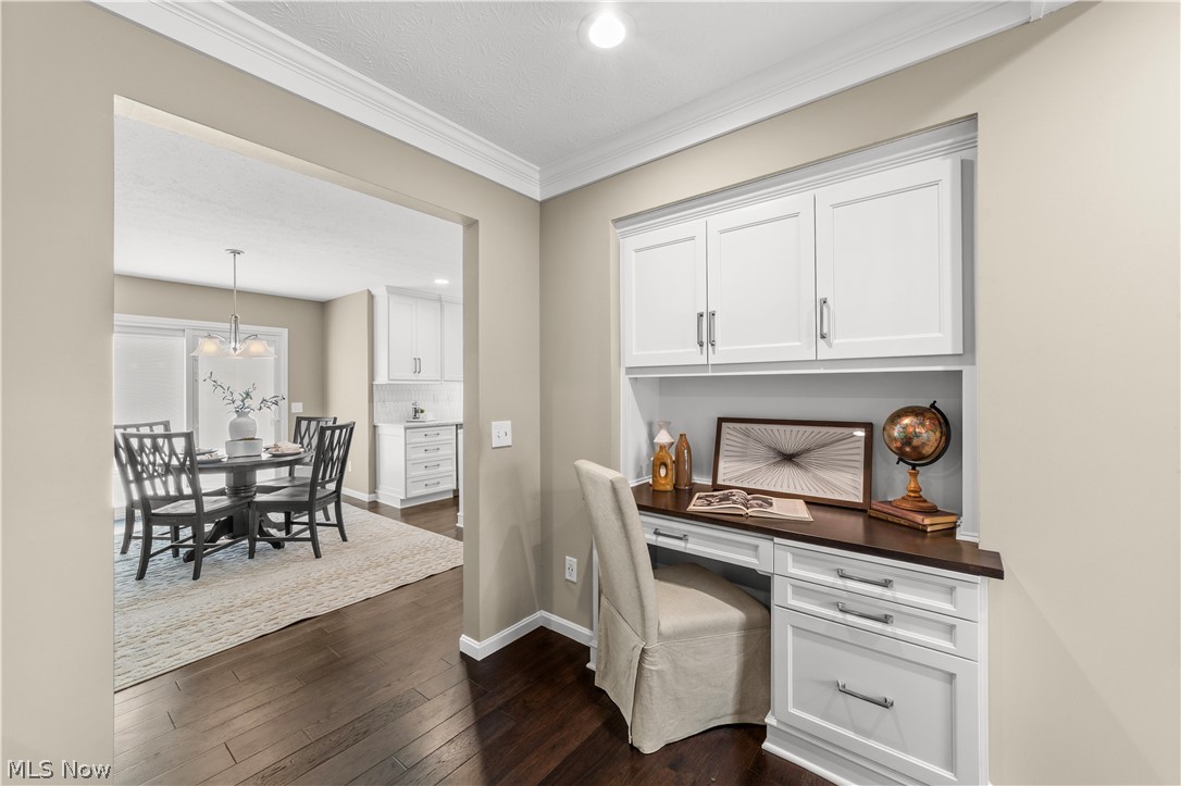 10187 Versailles Drive Strongsville OH 44136