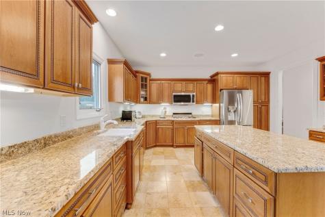 38595 Flanders Drive Solon OH 44139